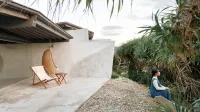 Denpaku the Beachfront Mijora - Villas