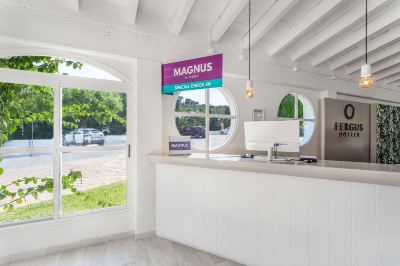 フロントデスク ファーガス クラブ エウロパの写真