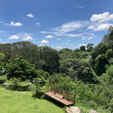 Maesa Greenery Hill