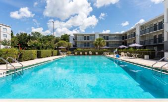 Ramada by Wyndham Altamonte Springs Near I-4