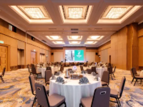 โรงแรม ฮอลิเดย์ อินน์ เซปัง แอร์พอร์ต บาย IHG โรงแรมในเซปัง