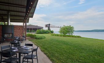 Hutton Brickyards Riverfront Hotel & Venue