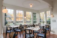 Hutton Brickyards Riverfront Hotel & Venue Hotels in Kingston