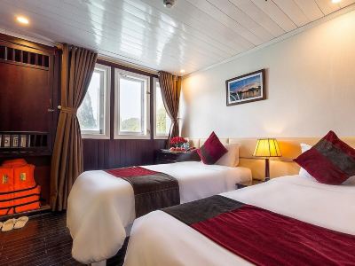 Deluxe Cabin, 2 Twin Beds, Ocean View