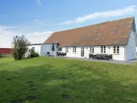 "Dolfine" - 15km from the Sea Hotels in Skaerbaek