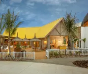 Sunrise Attitude Hotel a Quatre Cocos