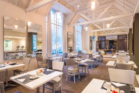 Onomo Hotel Cape Town – Inn on the Square Отели рядом с достопримечательностью «City Hall»