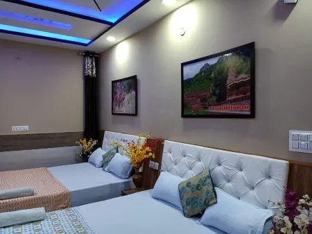 Maan Hotel and Restaurant