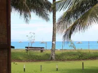 Ocean Queen Resort - Beach
