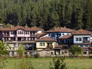 Armaco Residence