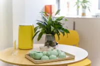 Youjia Huzhou Nuanju 1103 Apartment (Aiguo Road)