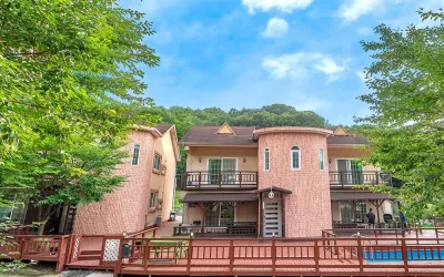Yongin Yoonseul Pension Hotels near Dae Jang Geum Park