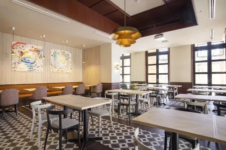 The Basics Fukuoka Отели рядом с достопримечательностью «BOSS E · ZO FUKUOKA»