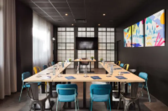 คัมพานิเล่ แคน ซ็องทร์ - การ์