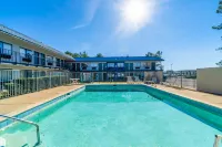 Xpress Inn & Extended Stays - Pool