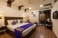 Cygnett Inn Ramachandra Hotels near Gurajada Appa Rao Statue గురజాడ అప్పారావు గారి విగ్రహము