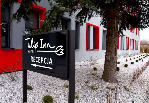 3. 튤립 인/여관 ..