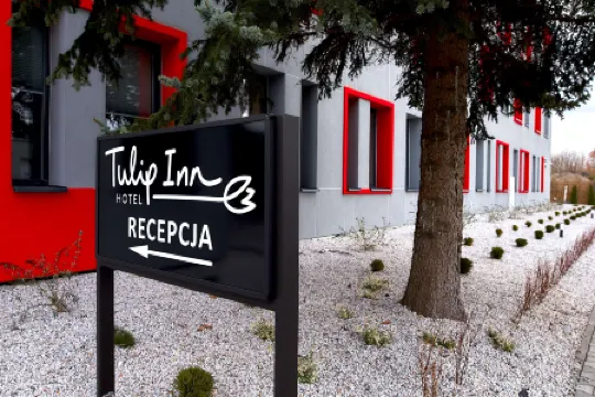 Tulip Inn Zyrardow Отели в г. Жирардув