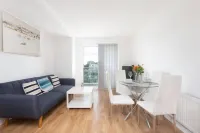 Skyvillion - Tower Point Enfield 1Bed W/Balcony
