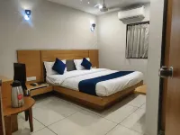 Hotel the Grand Dipak Junagadh Agricultural University （JAU）附近的飯店