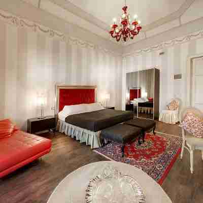 Relais Antica Badia - San Maurizio 1619 Rooms