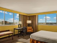 Best Western the Plaza Hotel Отели рядом с достопримечательностью «Музей Байшоп»