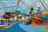 La Quinta Inn and Suites by Wyndham at WaTiki Waterpark - Bãi đậu xe