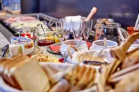 Hotel Franziska - breakfast