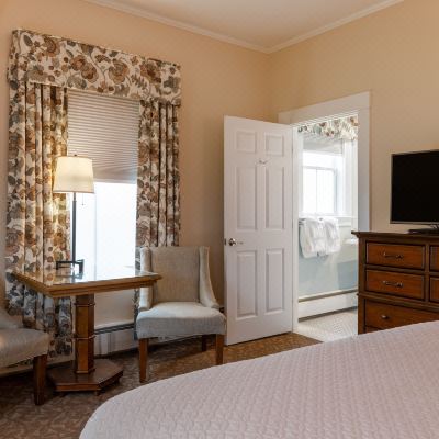  Classic Queen Mountain View Grand Resort & Spa Promo Code
