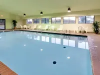 Hawthorn Suites by Wyndham Midwest City Tinker AFB Hotels in Midwest City