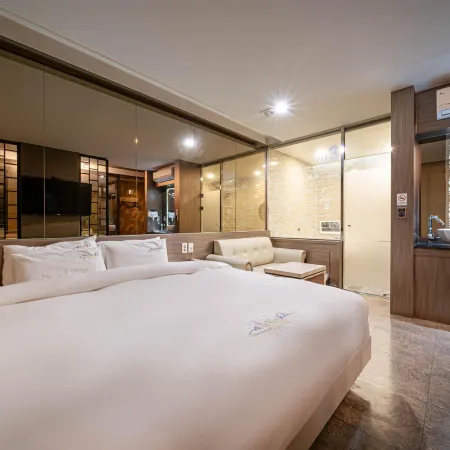 Airport Hotel