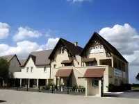 Logis Hôtel les Nymphéas - Airport Shuttle