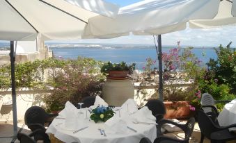 Hotel Akropolis - Museum Hotel - Housity