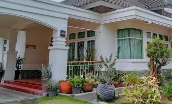 Villa Lotus E06 Syariah RedPartner