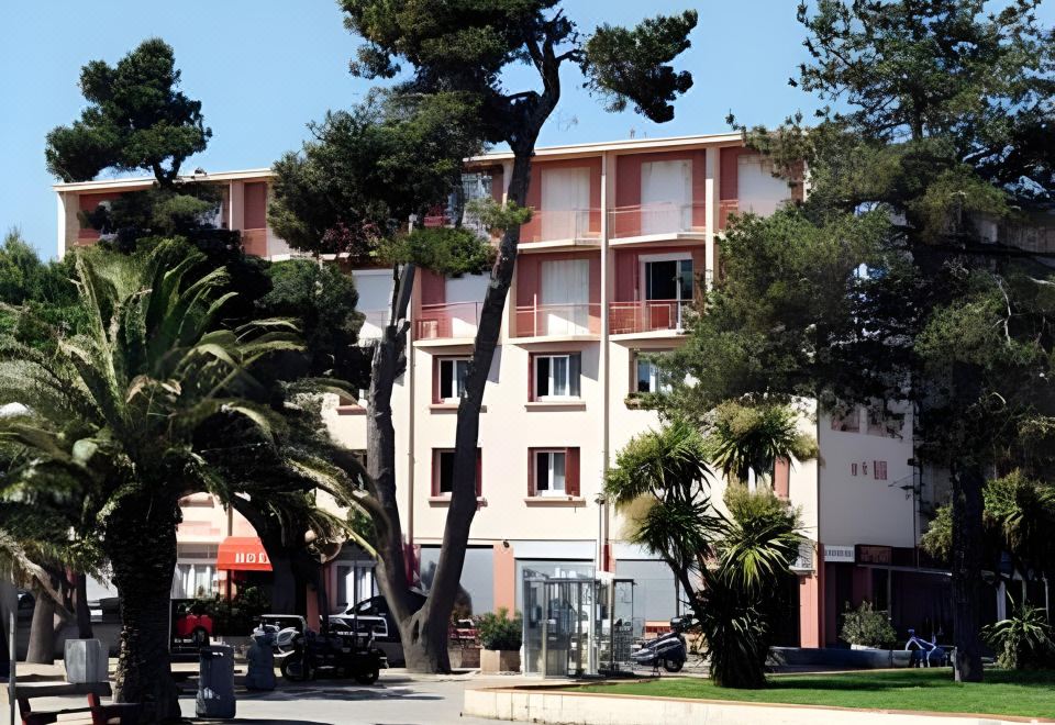 hotel overview picture