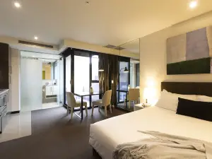 MainStay Suites Hawthorn