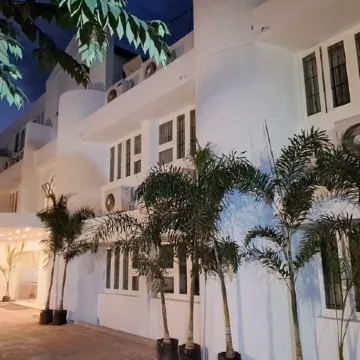 Senthil Residency
