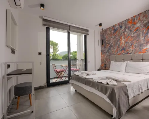 Euronova Hotels & Suites Hotels near Kiris