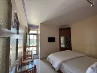 Zu-Zu Hostels
