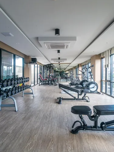 รูปภาพของA403 Modern Condo - walk to beach, 3 pools & gym