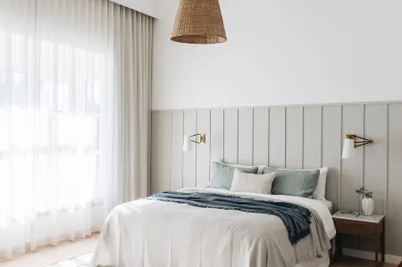 Rubus Green, Berry - by Linnaeus Collection