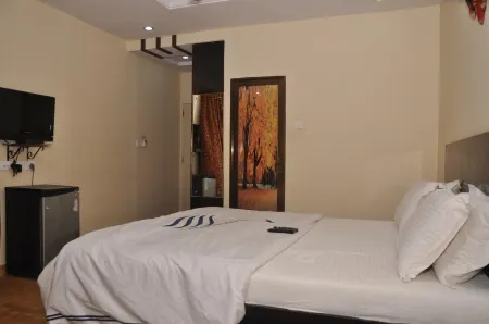 Shree Ganesh Beach Resort Отели в г. Дивеагар