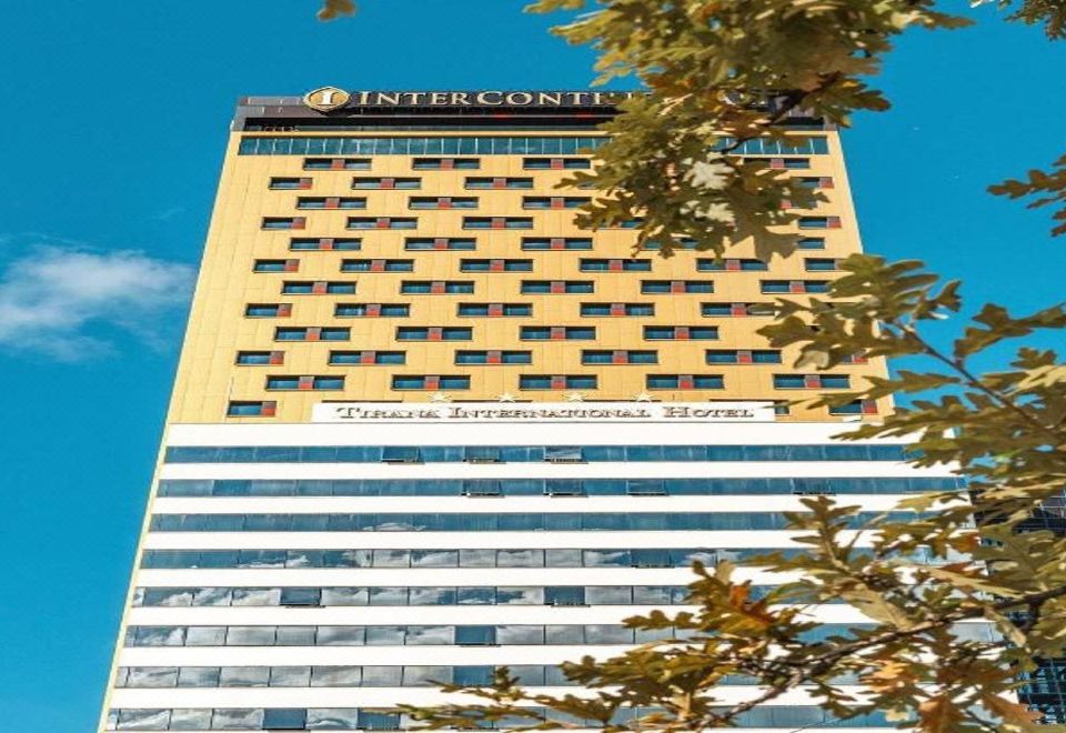 티라나 인터내셔널 호텔