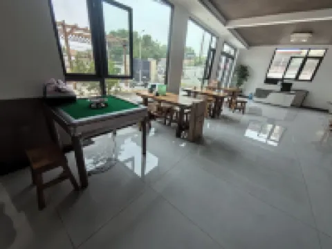 Yishantingyu Homestay (Qingdao North Road)