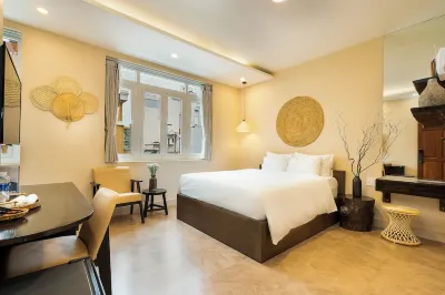 HemTouch House Hotel dekat Tan Dinh Church