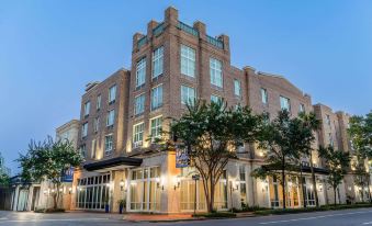 Tryp by Wyndham Savannah Downtown/Historic District