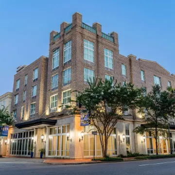 Tryp by Wyndham Savannah Downtown/Historic District
