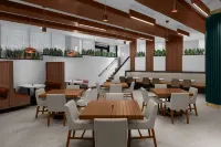 Embassy Suites by Hilton Madison Downtown - breakfast