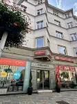 Sting Boutique Apartments Hotel berhampiran The small world of technology U6