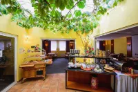 Askania Hotel & Brauhaus Hotels in Bernburg